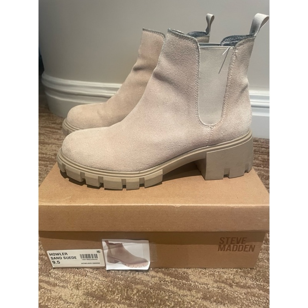 Steven Madden, Howler Boots (Sand Suede)